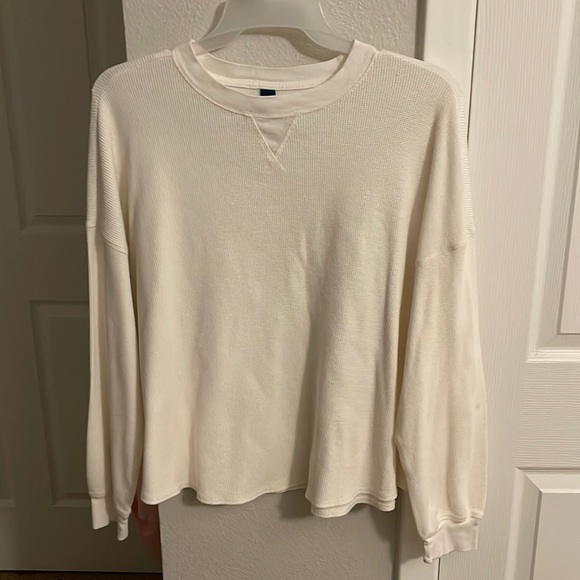 Old Navy Thermal top - Picture 1 of 4
